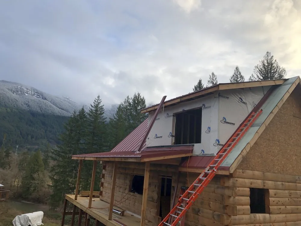 Slide of Montalvo Construction