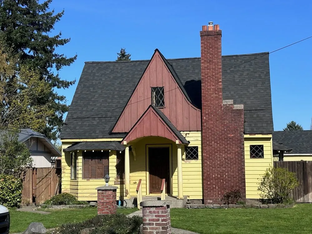 Slide of Montalvo Construction