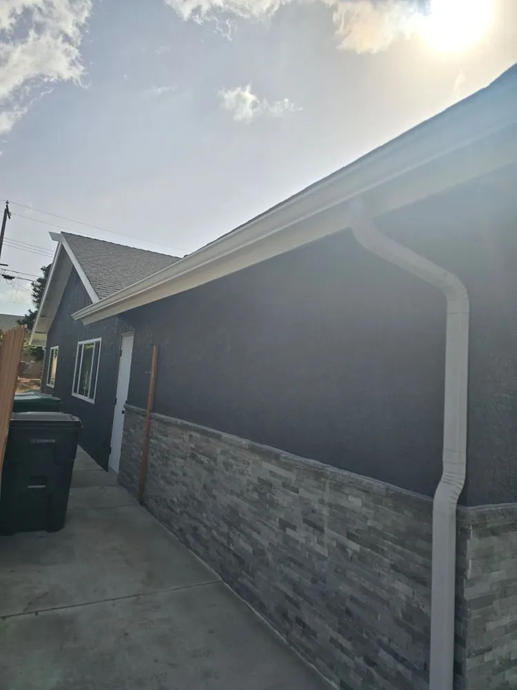 Slide of Montano Construction