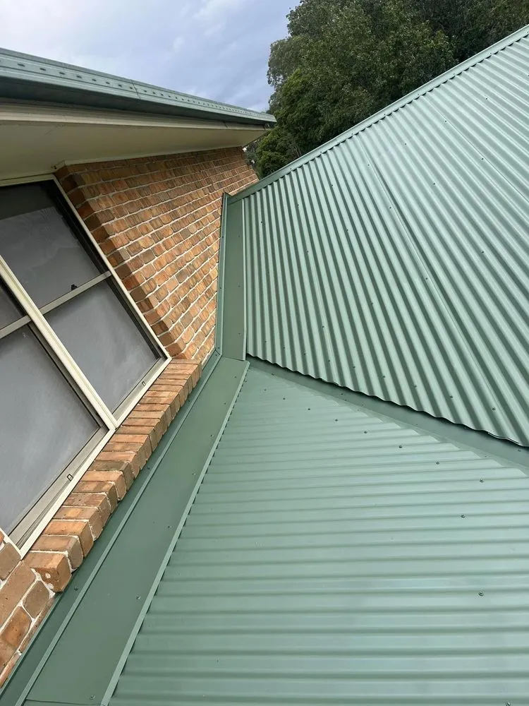 Slide of Montavilla Roofing