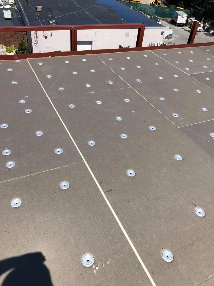 Slide of Montbros Builders