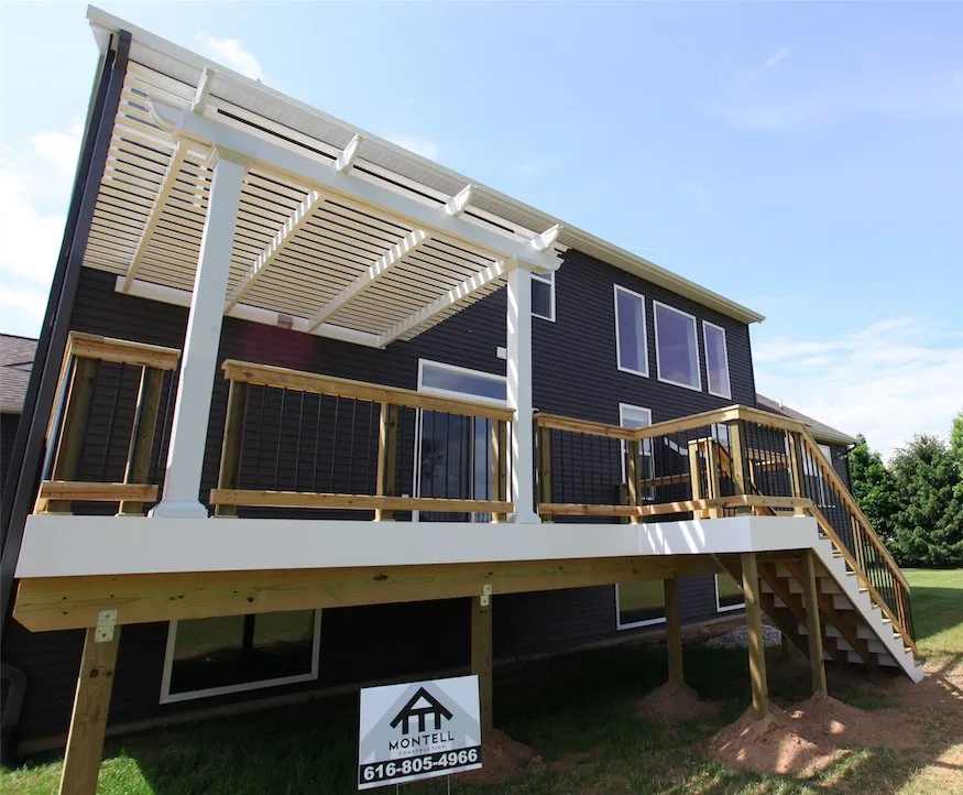 Licensed roof installation experts serving Caledonia, MI - Montell Construction