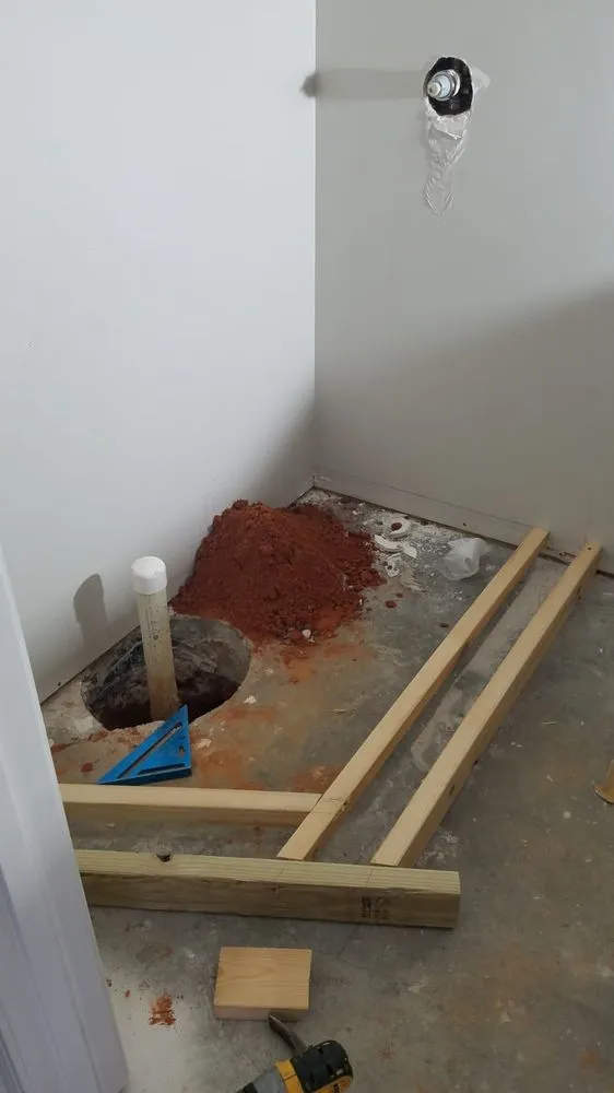 Slide of Montenegro Construction