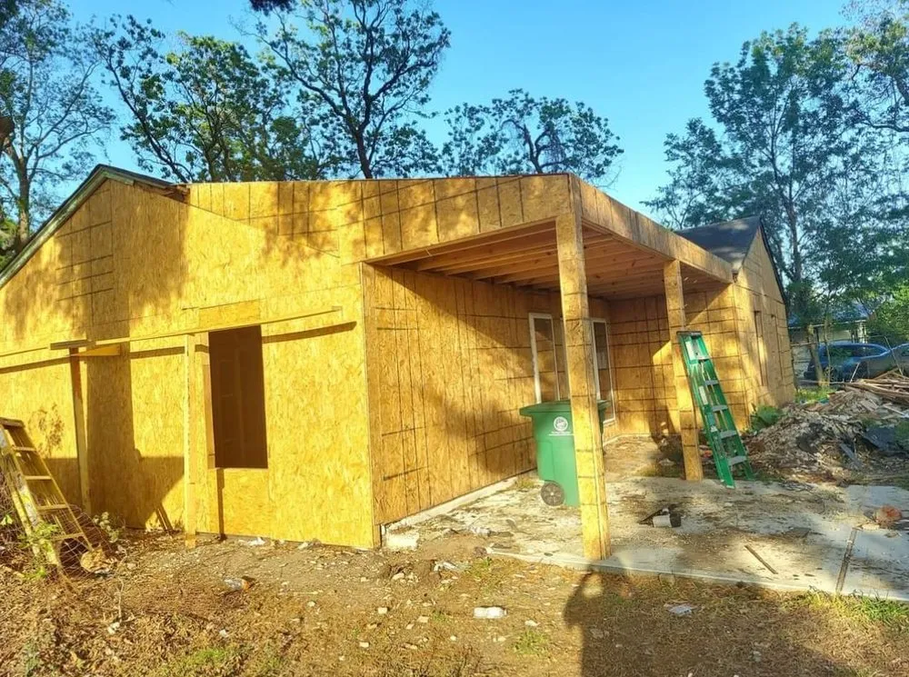 Slide of Montes Framing & Construcción