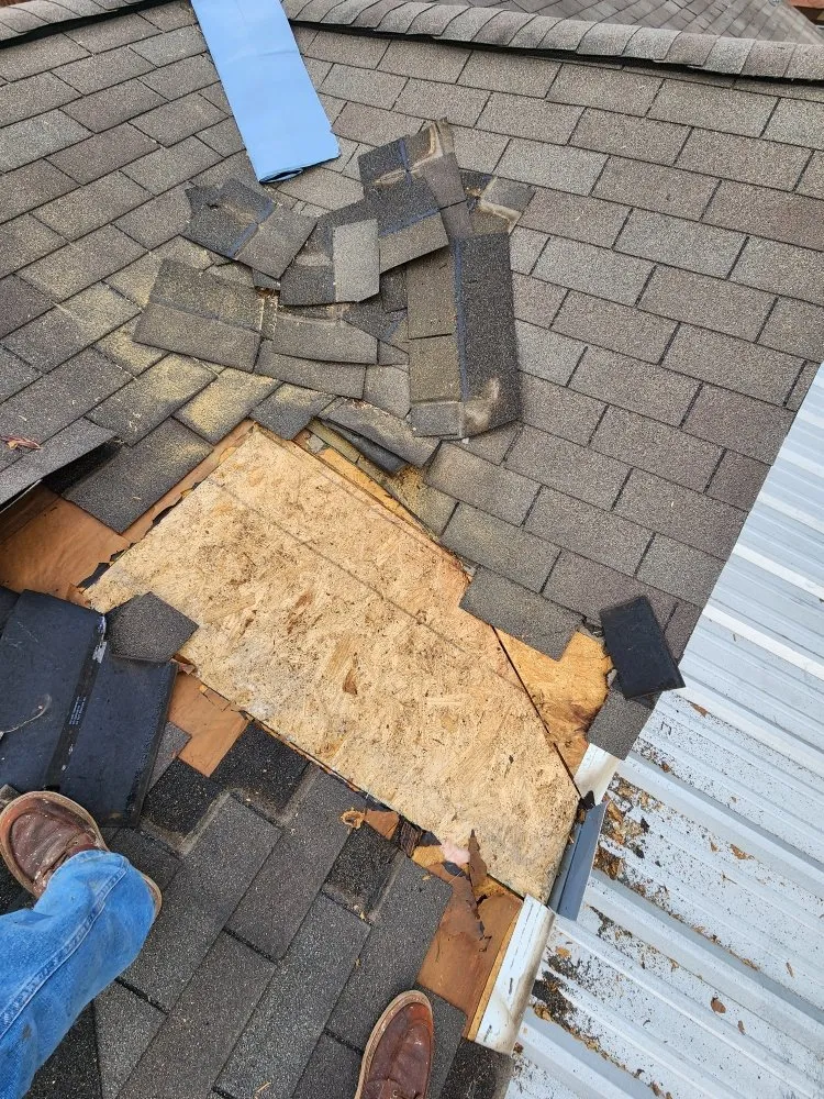 Slide of Montes Roofing & Construction