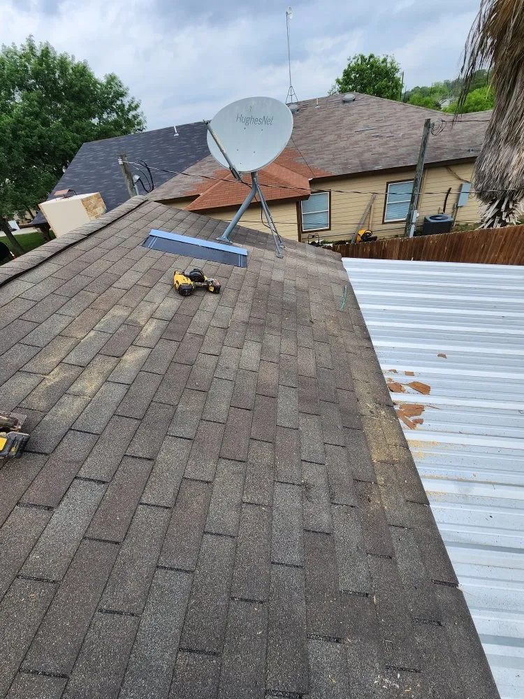 Slide of Montes Roofing & Construction