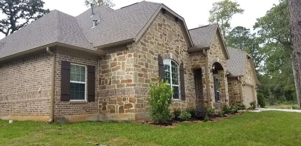 Slide of Montgomery Fencing and Exteriors