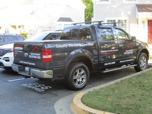 Montgomery Roofing Logo