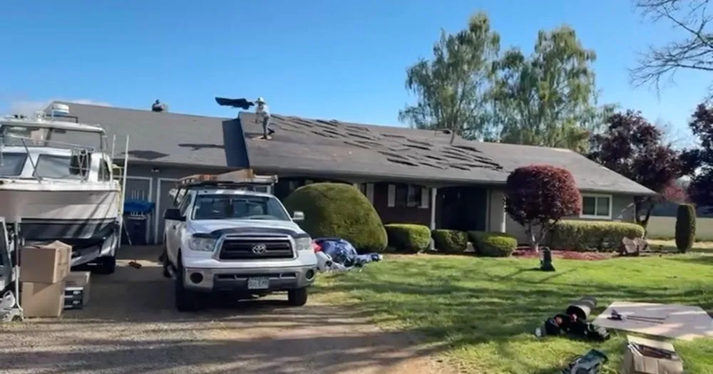 Slide of Moon Roofing & Construction