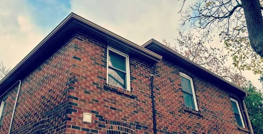 Slide of Moon Valley Roofing