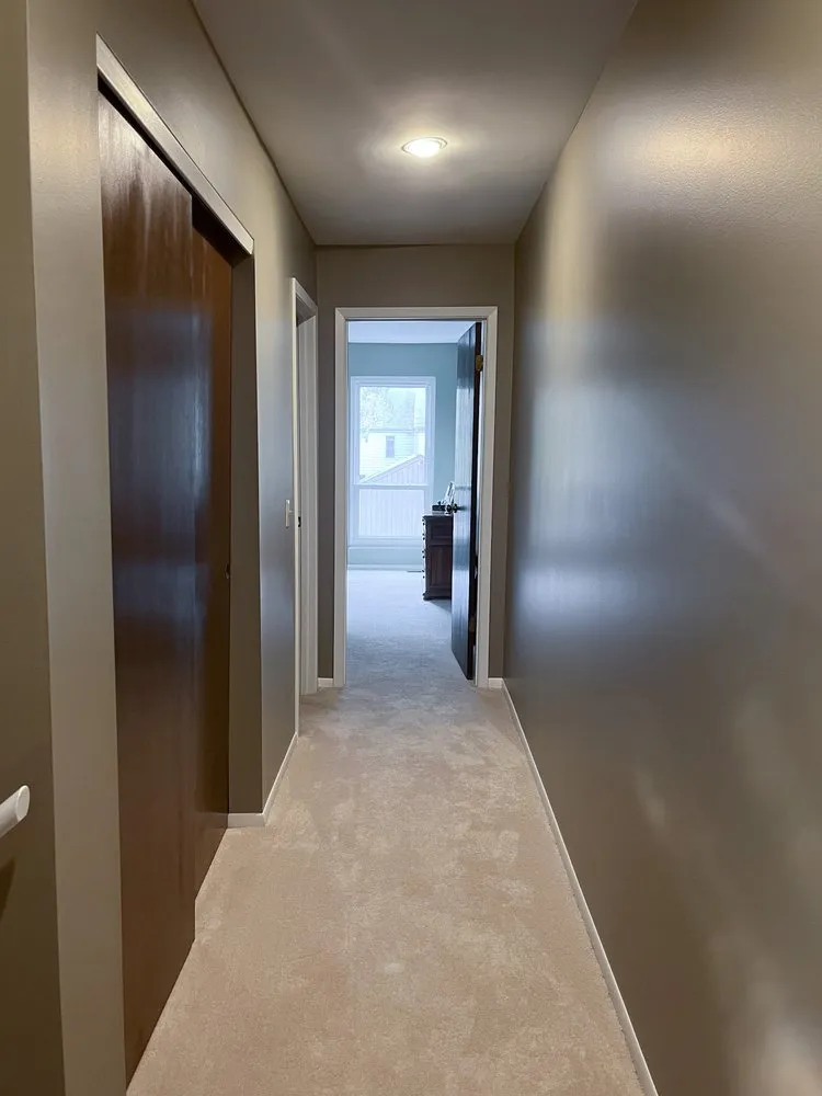 Slide of Moos Def Exteriors & Painting