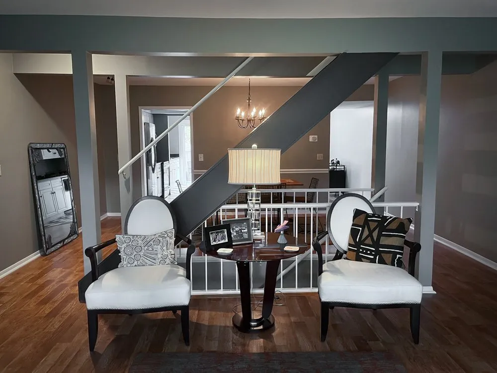 Slide of Moos Def Exteriors & Painting