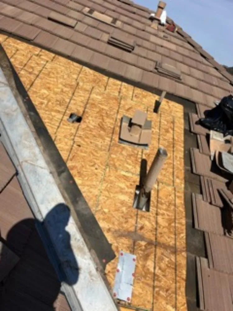 Slide of Morales Roofing