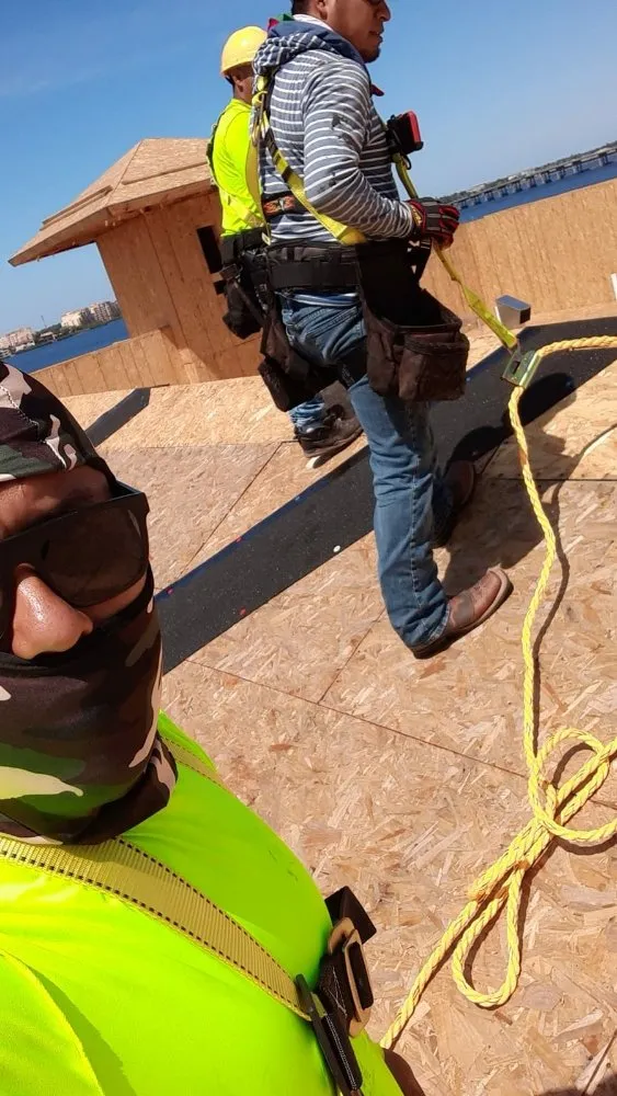 Slide of Moreno & Construction