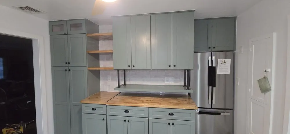 Slide of Moreno Service