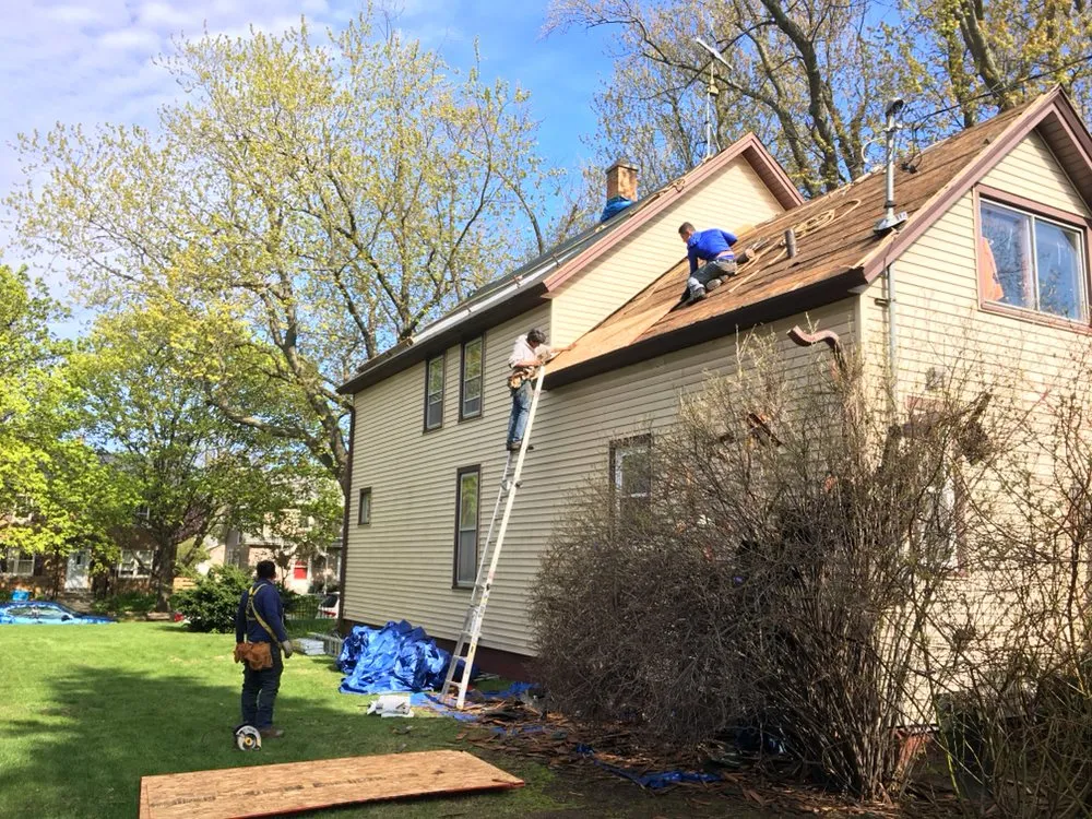 Slide of Moreno's Roofing & Concrete
