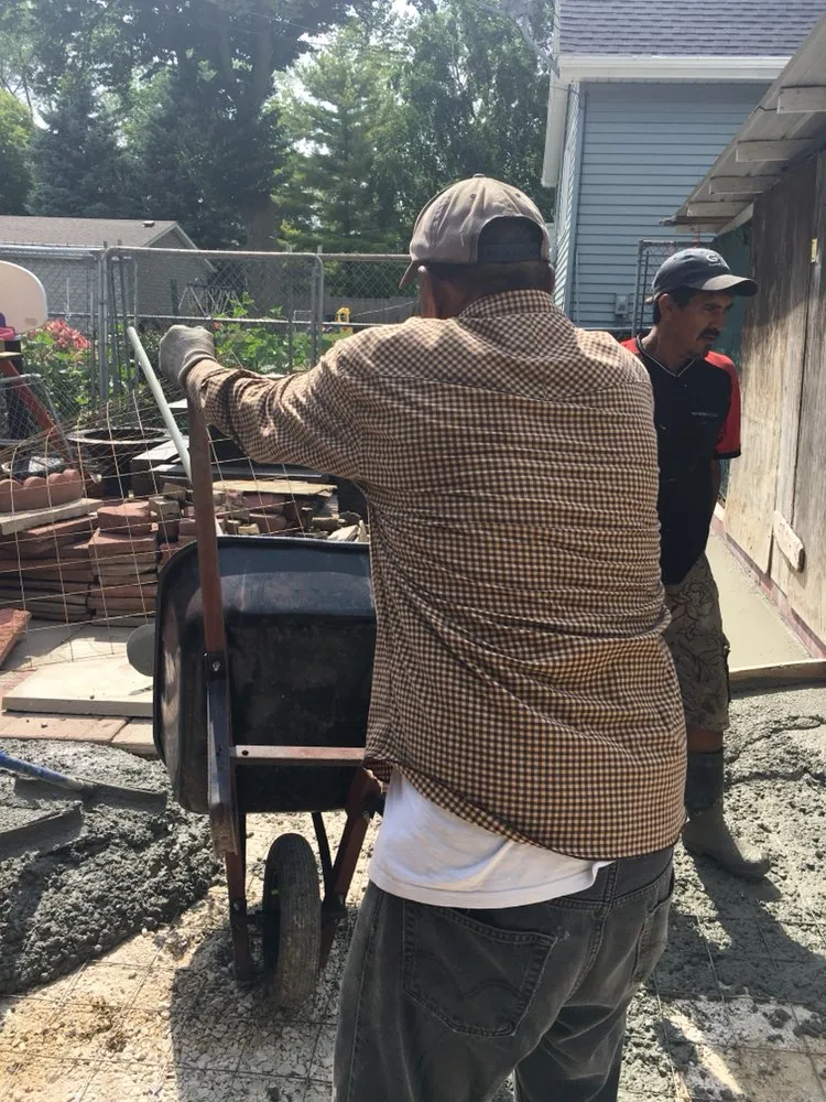 Slide of Moreno's Roofing & Concrete