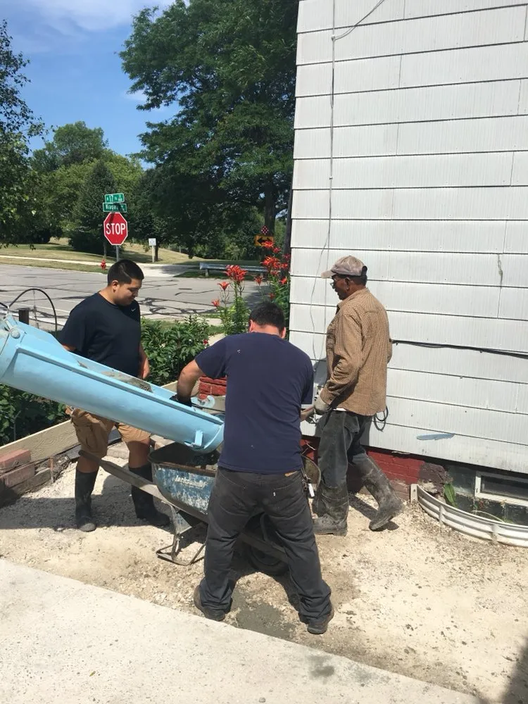 Slide of Moreno's Roofing & Concrete