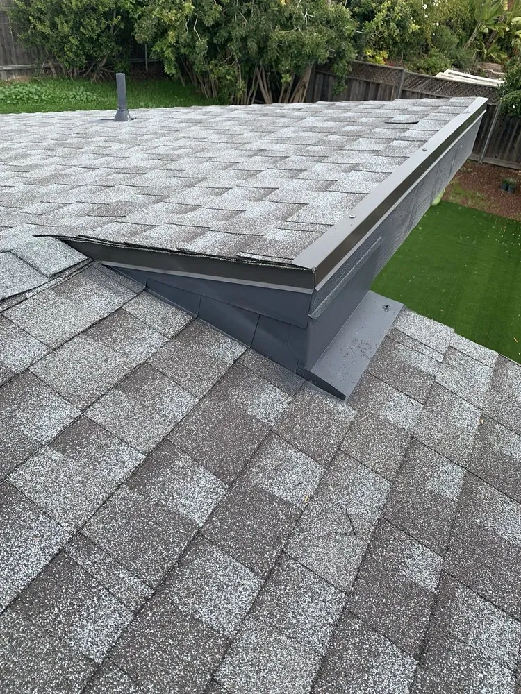 Slide of Mo's Professional Roofing