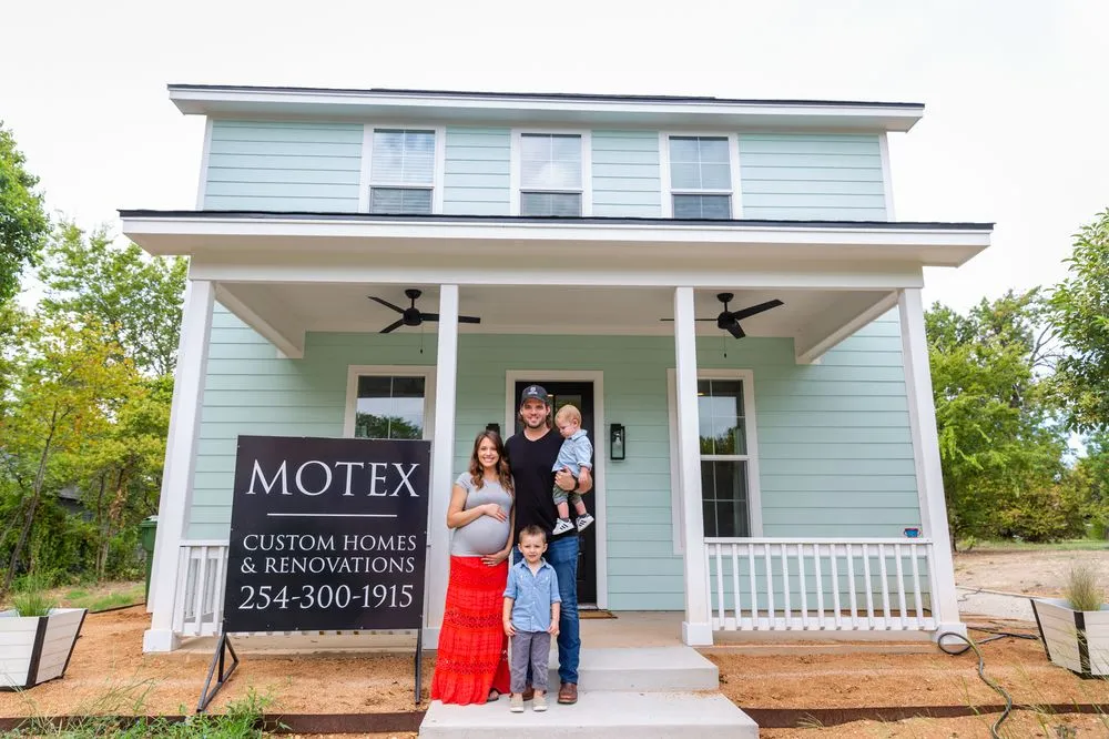 Slide of Motex Construction