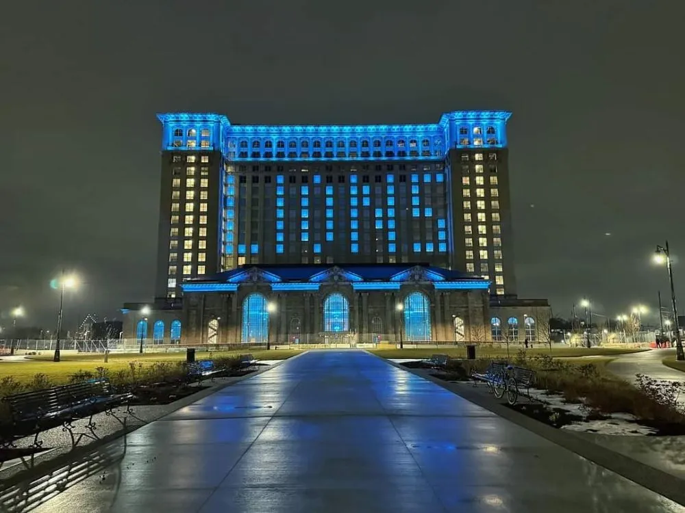 Slide of Motor City Home Exteriors