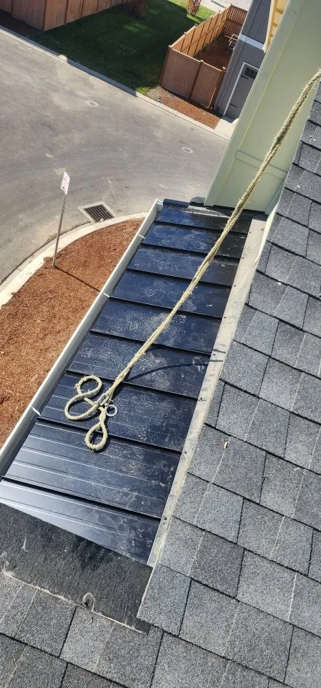 Slide of Mountain Bear Roofing