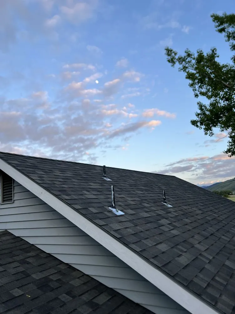 Slide of Mountain Valley Roofing