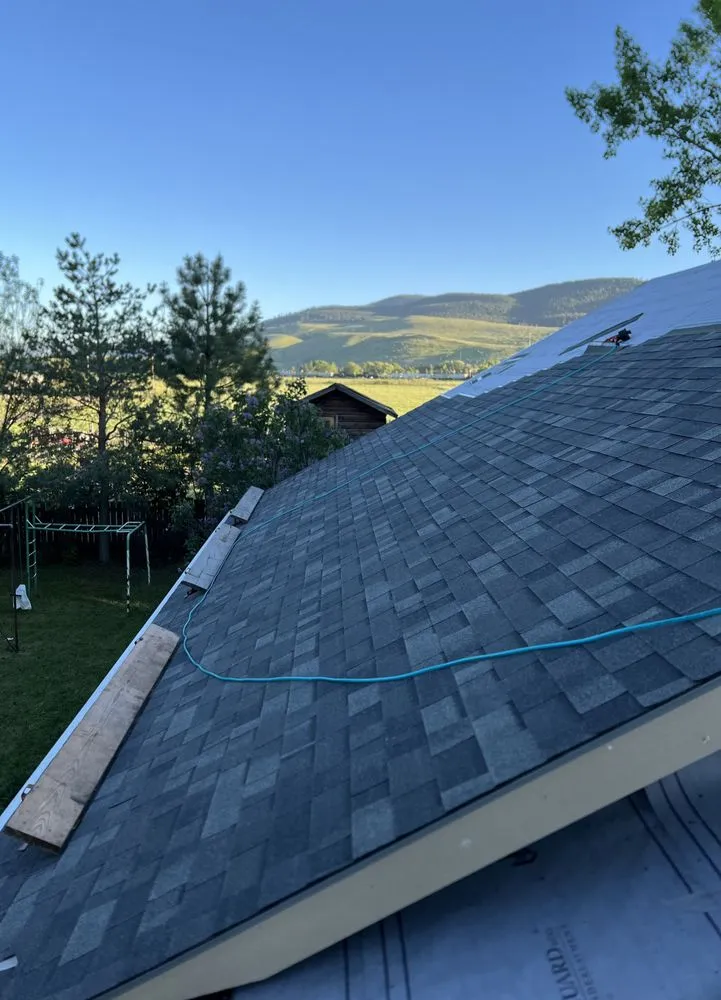 Slide of Mountain Valley Roofing
