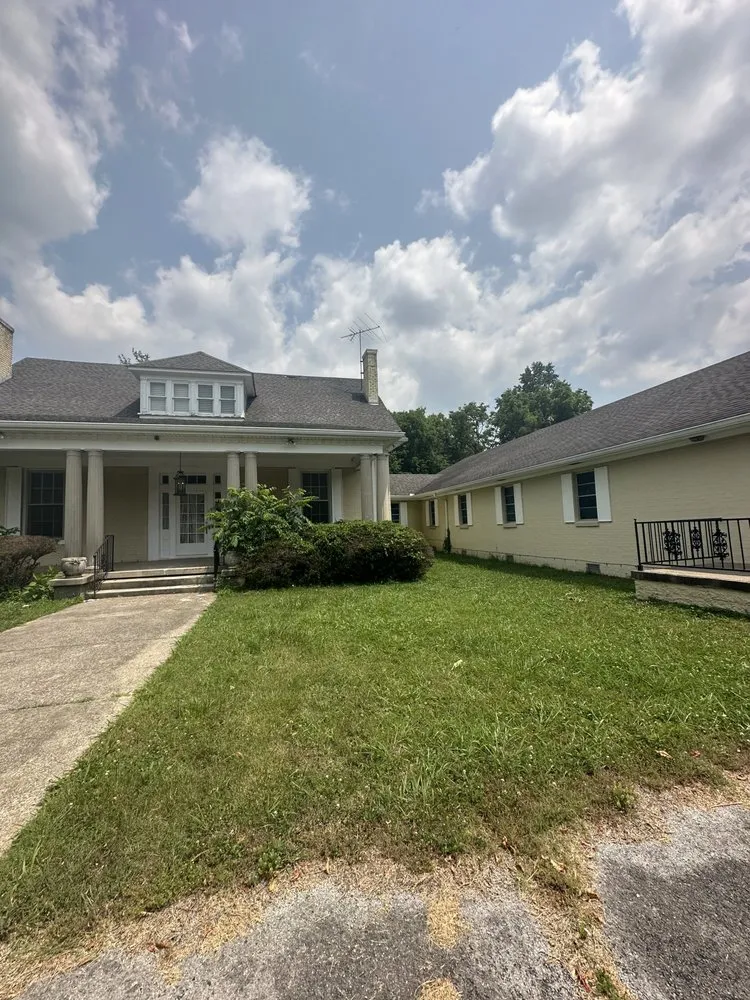 Slide of Moussa Enterprises Roofing