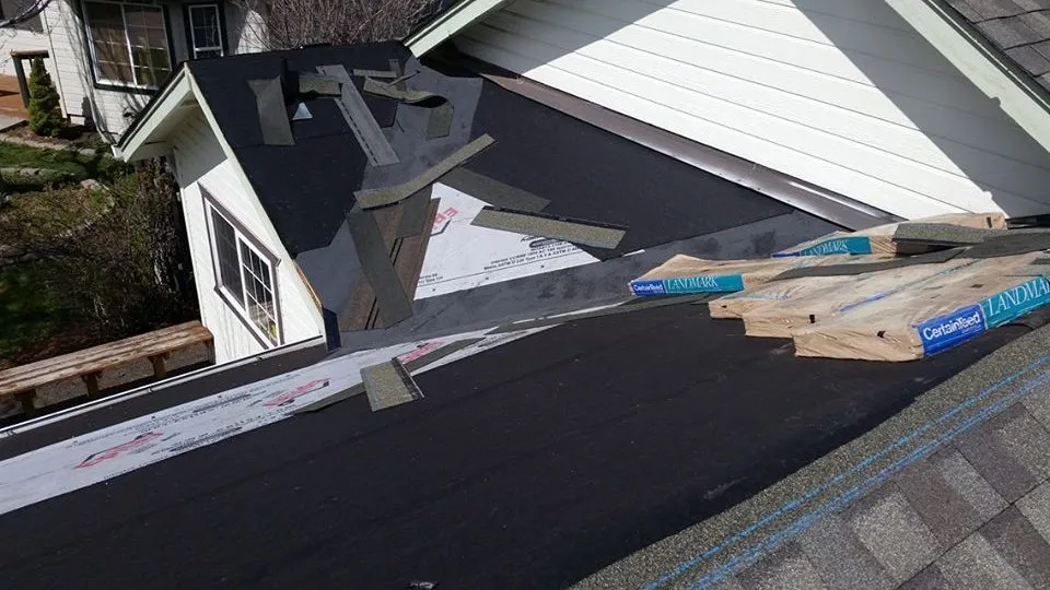 Slide of Mova Construction