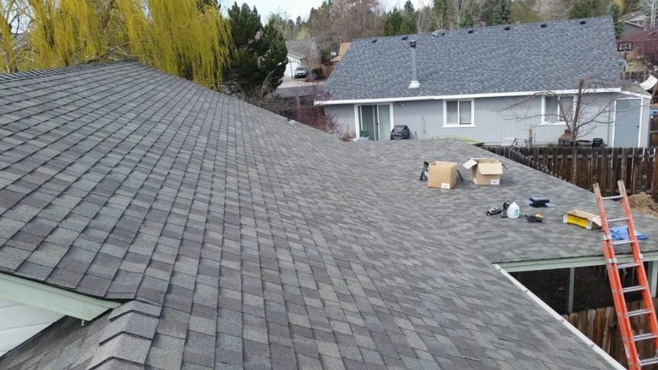 Slide of Mova Construction