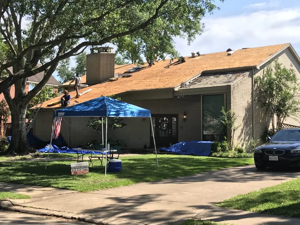 Slide of M&P Roofing