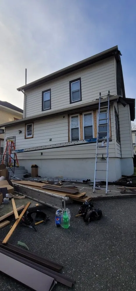 Slide of Mr fix and Remodeling