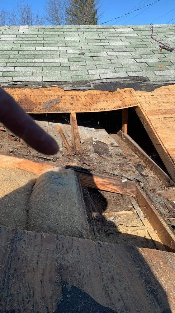 Professional shingle roofing service in McDermott, OH - Mr Fix It Right