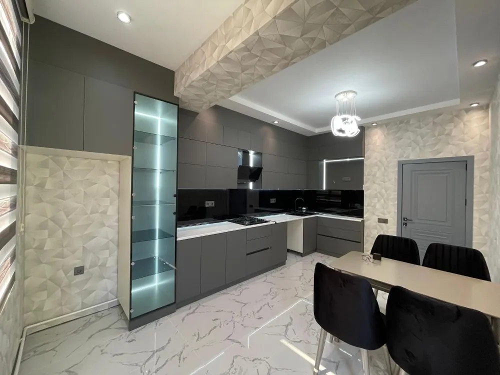 Slide of Mr Good Services