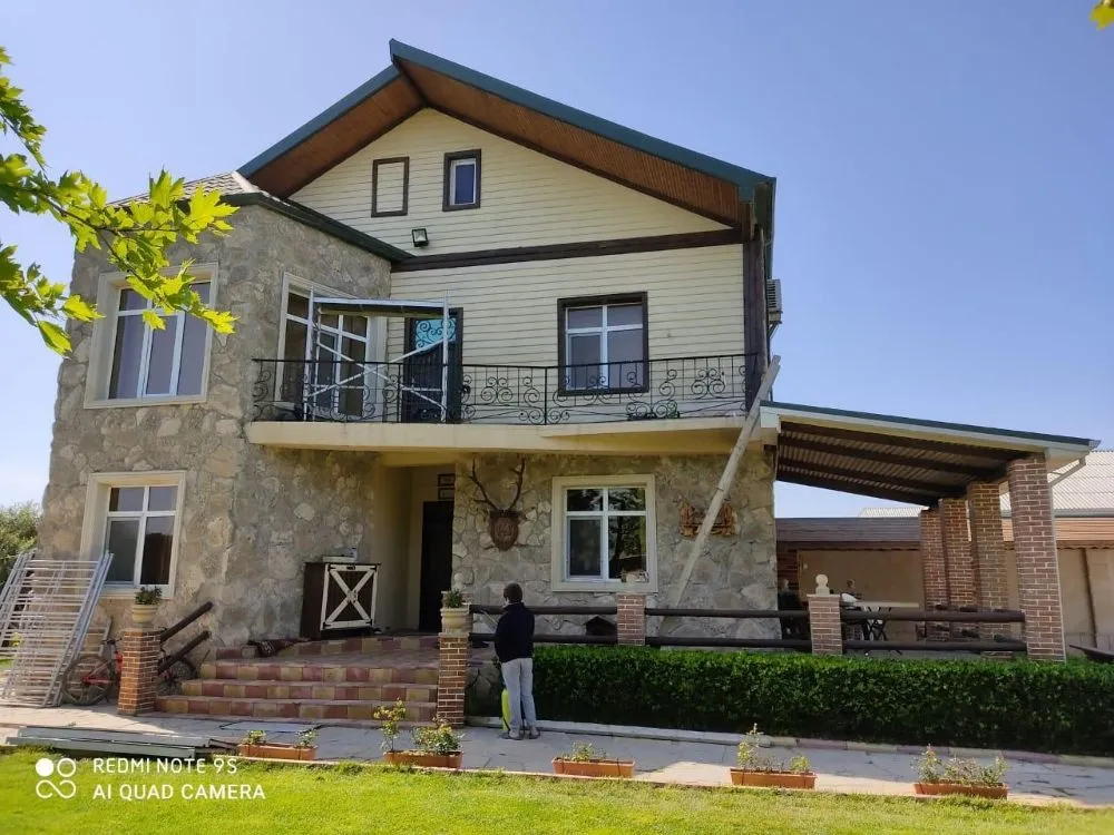 Slide of Mr Good Services