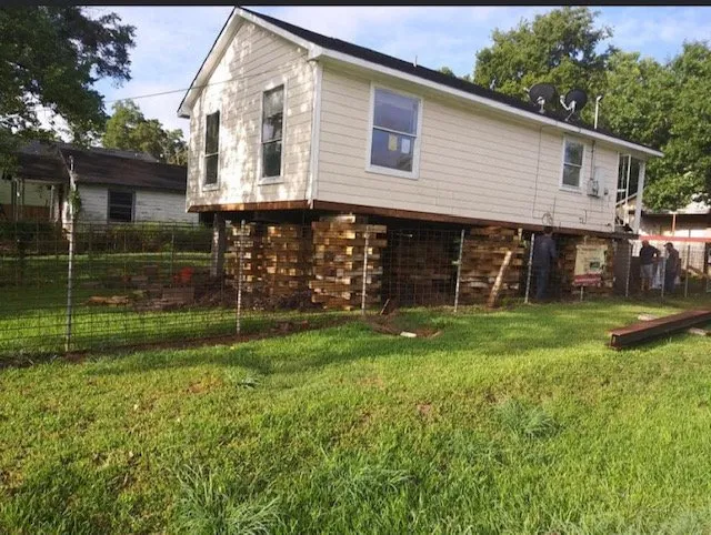 Slide of Mr home Repair