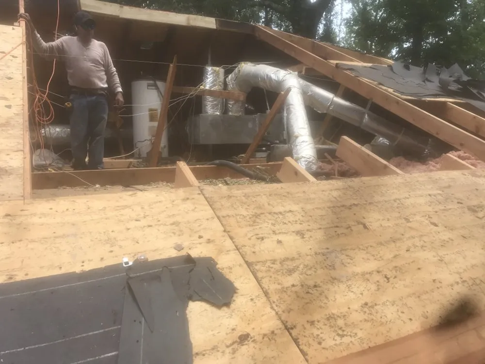 Slide of Mr. Joe & Son Roofing