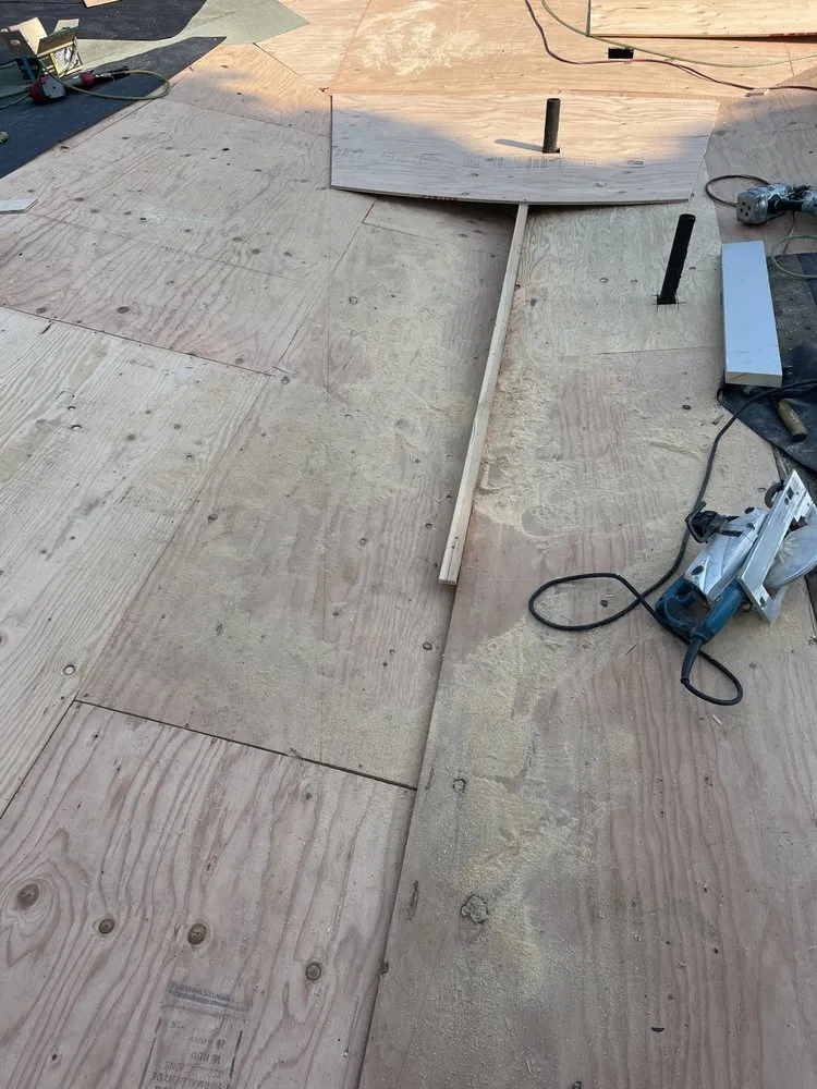 Slide of Mr Mendoza Roofing