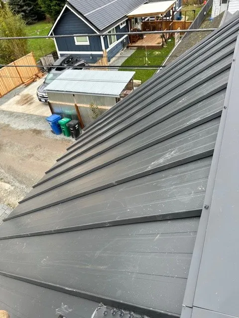 Slide of Mr Mendoza Roofing