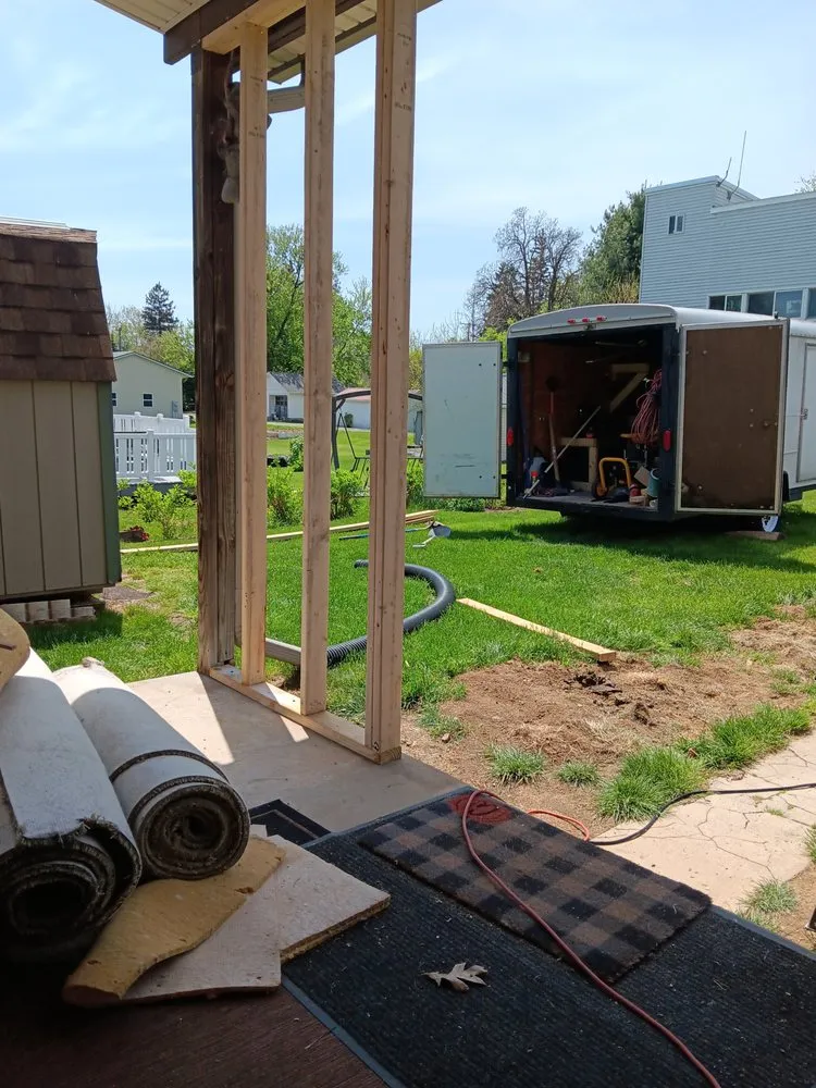 Licensed roof leak repair in Gardners, PA by Mr Remodel