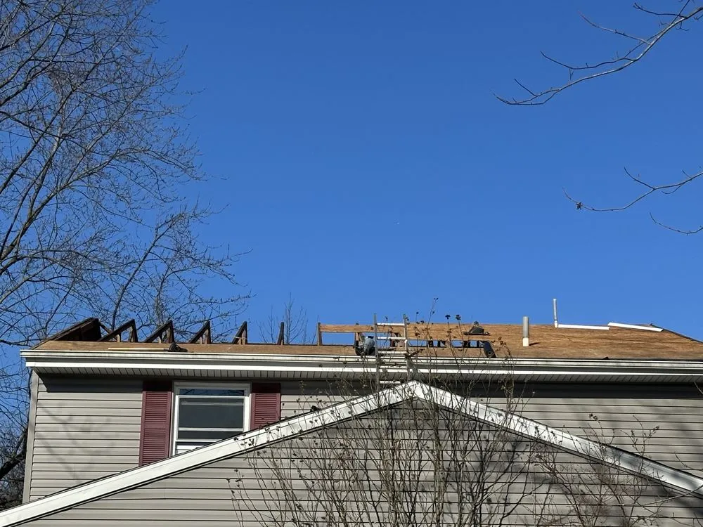Reliable storm damage roof repair experts serving Fairfied, OH - Mr. Roof Cincinnati