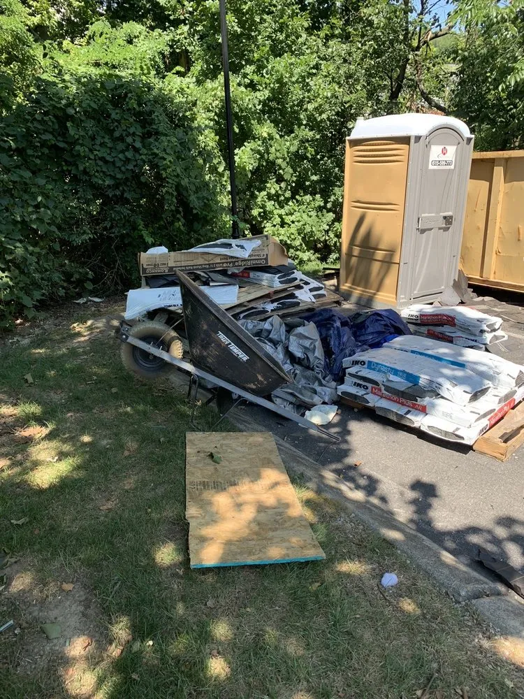 Slide of Mr. Roof Nashville