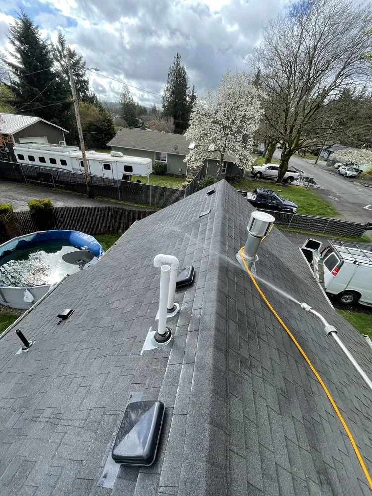 Slide of Mr Roof Pro