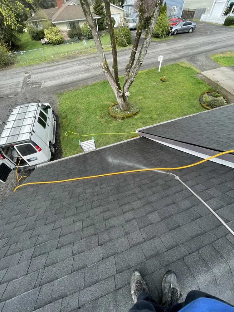 Slide of Mr Roof Pro