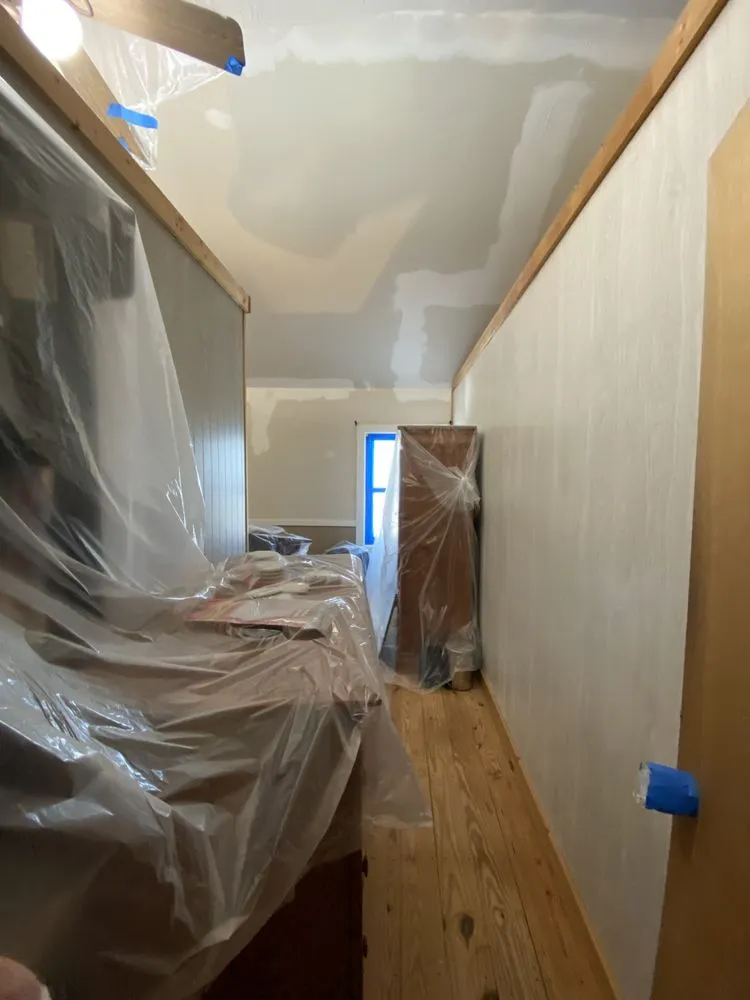 Slide of MR Roofing & Painting