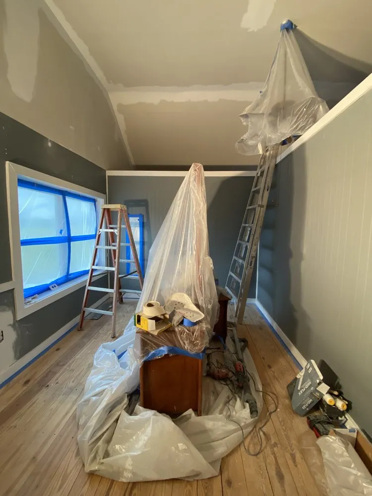 Slide of MR Roofing & Painting