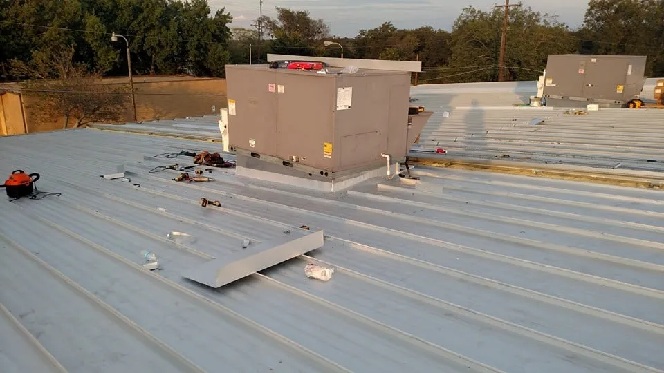 Slide of Mr. Roofing Contractors