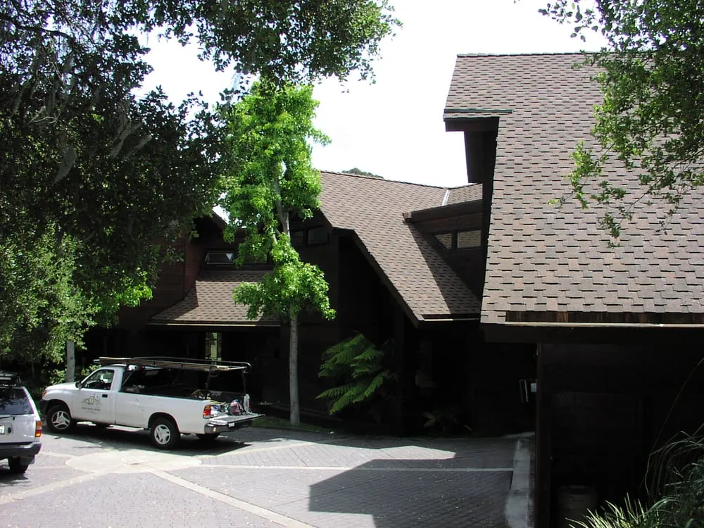 Slide of Mr. Roofing