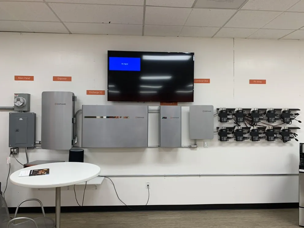 Slide of Mr. Roofing